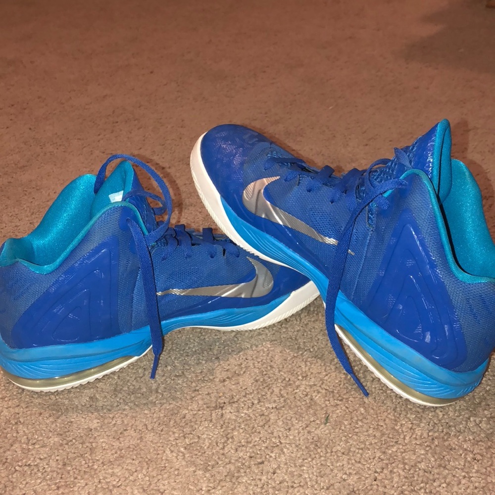 Basic Basketball Shoes - image 3